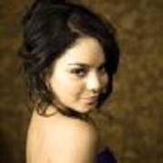 9AeP_D758273-01 - vanessa hudgens