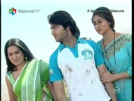 195_1_A_TA_PENTRU_TOTDEAUNA_SAGAR_SI_VIDYA_SUNT_UCISI.flv_000986700 - 0-A TA PENTRU TOTDEAUNA-capturi ep 195 Vidya shi Sagar sunt ucisi