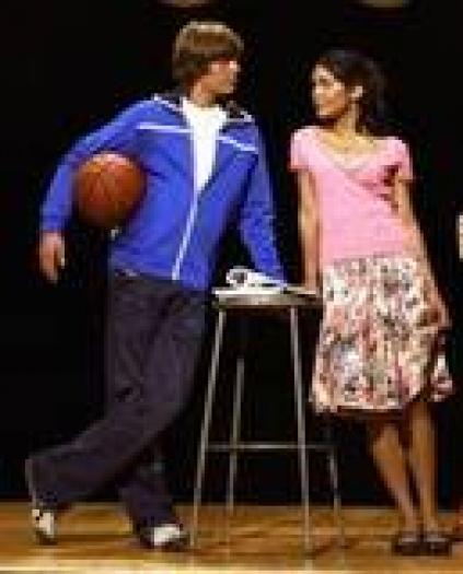 th_ZacandVanessa2[1] - vanessa and zac