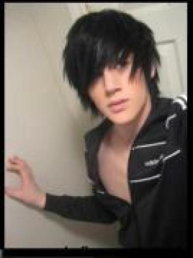 MZZWBWLEGNYYQLBFEZL - emo and punk girlboy