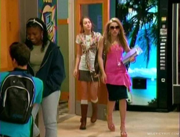miley-cyrus_com-hannahmontana-season2promo2-129