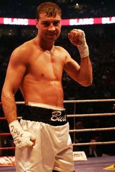 41_butethobela11[1] - Lucian Bute