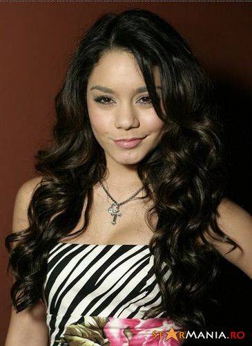 38071ac35ca55df88f0e66e5a776e510-vanessa-hudgens_105