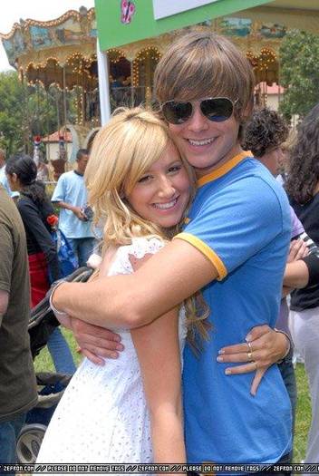 Zac & Ashley..!!:X:X::X