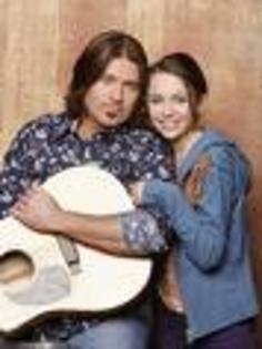 miley cyrus  of  hannah  montana - ce vedeta va place