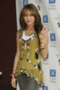 Miley%20Cyrus-CSH-046627