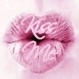 kiss-me[1]