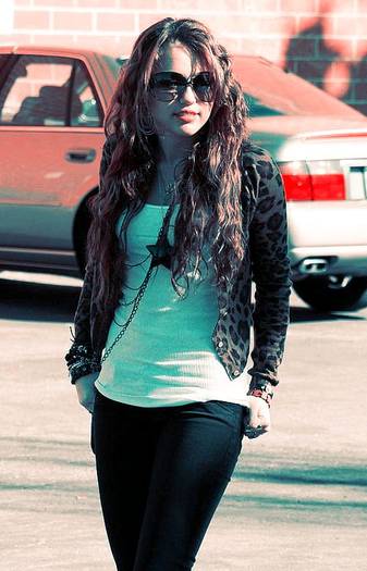 0001218238-91366L - My favorite celebrities