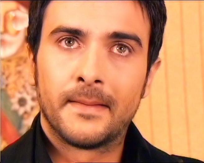 Gokhan Tepe Ates In Inainte De Sfarsit Havin