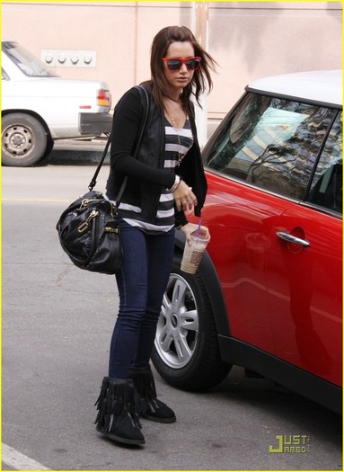 ashleytisdaleredsunglastv3