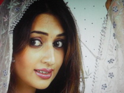Copy of GKQPZDFZGPKGTDUARBH - Divyanka Tripathi