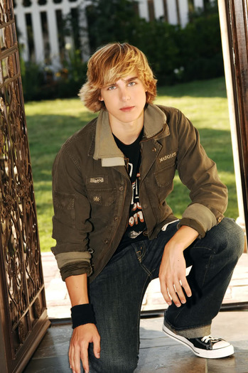 cody_linley_1193777851 - CODY LINLEY