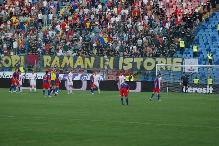 STEAUA-ujpest 075 - STEAUA