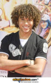 UVTMFQHAMQCFLVTMZGO - Poze cu corbin bleu