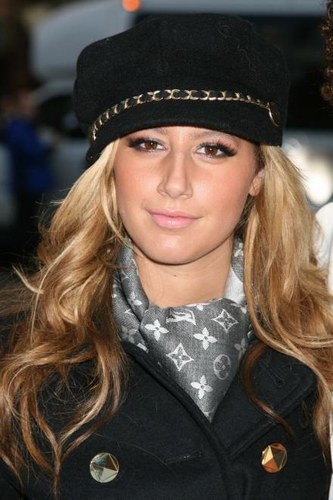 ashley-tisdale-20071123-341754