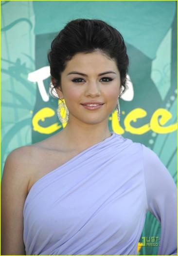 selena-gomez-teen-choice-awards-2009-10[1] - Selena Gomez pozeaza