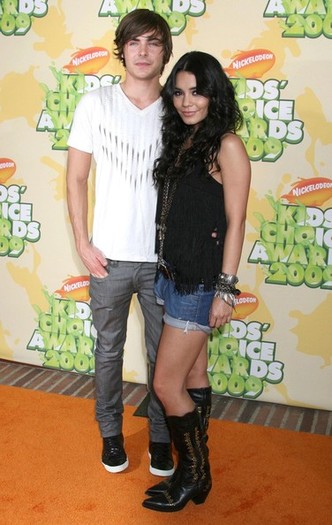 Nickelodeon+2009+Kids+Choice+Awards+nBPgmdGE-nwl