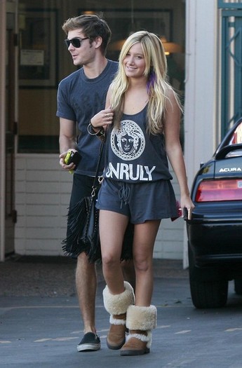 Zac+Efron+Ashley+Tisdale+Out+Lunch+Patty+ioBsjnS9eDQl