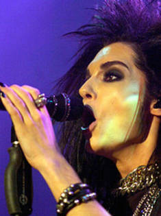 3203133357_04a2523f46_m - tokio hotel concerte