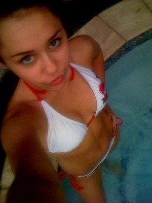 miley-bikini[1] - 00 miley cyrus personal photos