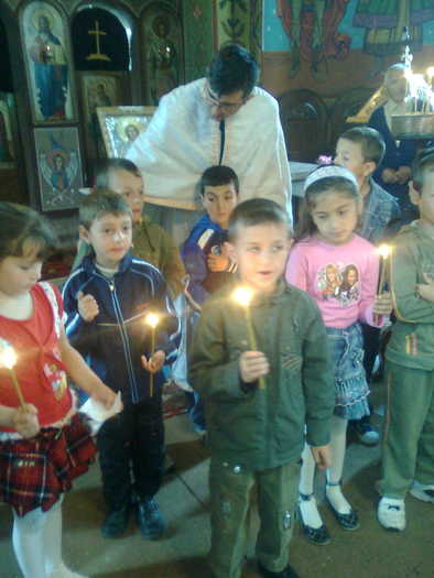Imagine0060 - Vadastra - programul copiilor la biserica