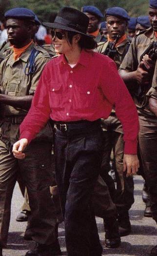 army1[1] - Poze Michael Jackson