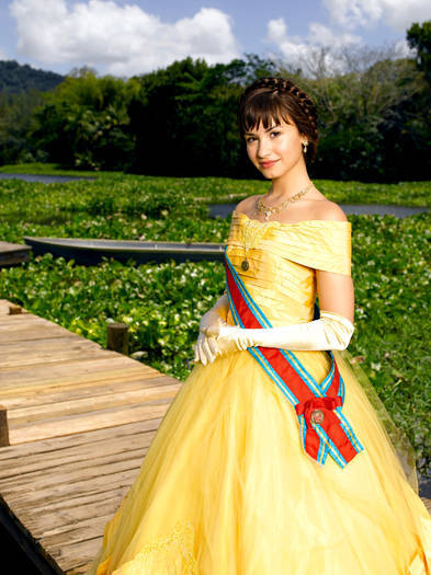 WEKHCFFXYLSFQPGGOFU[2] - 00 Princess Protection Program