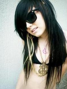 m_698c029ce1e991c096775358d4c28d84 - brokelle bones