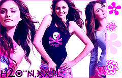 ai260872n879315[1] - phoebe tonkin