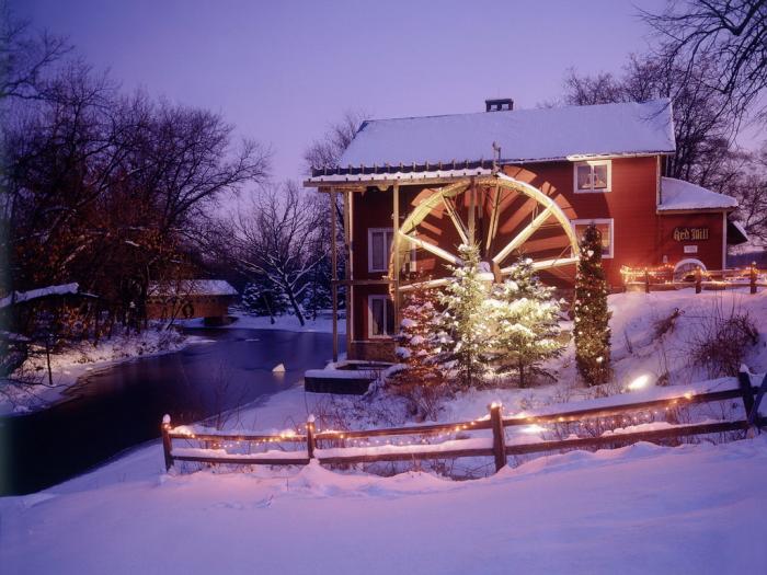 Red Mill at Christmas, Parfreyville, Wisconsin - poze iarna craciun