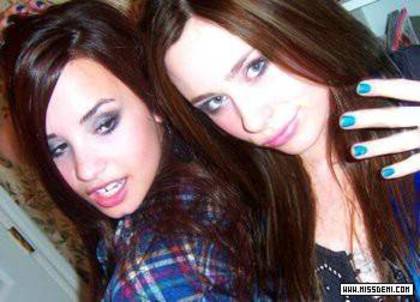 22 - Demi Lovato - And friends
