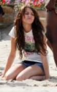 17c54ef0ece2d70e - miley cyrus