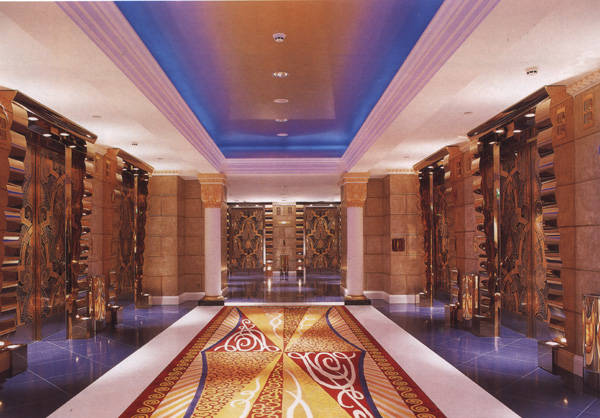 BurjAlArabHotelDubaiElevators[1] - Hoteluri din Dubai si BURJ-AL-ARAB