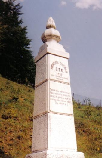 monument 13 - MONUMENTUL TURISMULUI