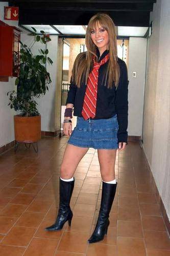 i192706049_31692_3 - Poze Anahi Giovanna