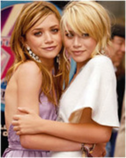 ODITNUEZXVUASBVYVEU - Mary Kate Si Ashley Oslen