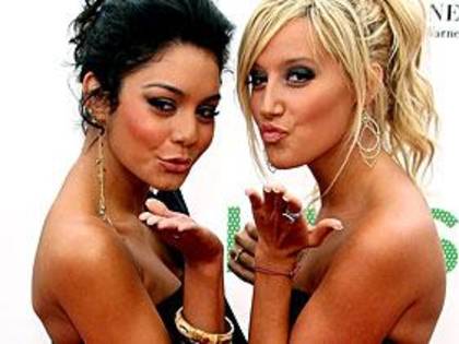 vanessaashley1eb3.0.0.0x0.281x211[1]