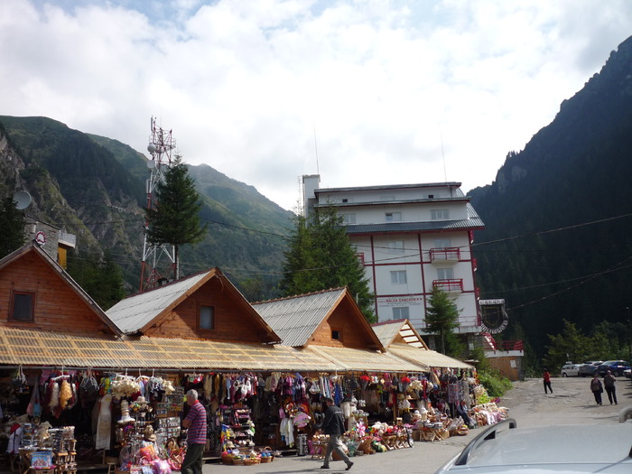 Transfagarasan - A-SARACA TARA BOGATA-ADUNATE DIN CONCEDII