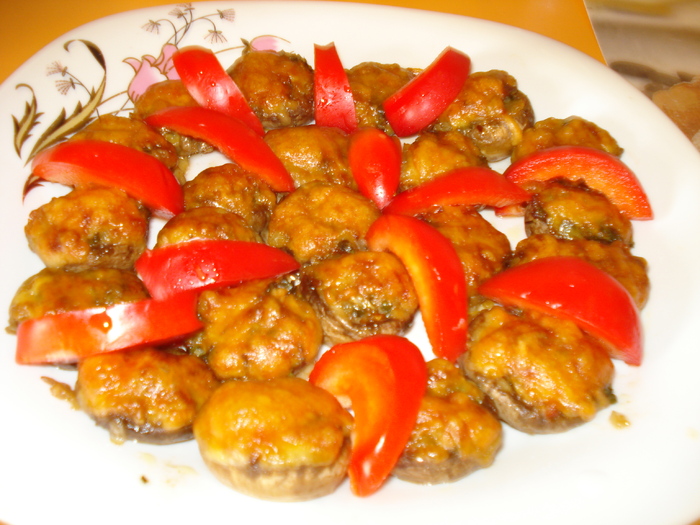 CIUPERCI UMPLUTE - GUSTOS