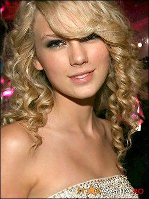 5b7e56b6d937e5b418e5c1f0ab907d1a-taylor-swift_19