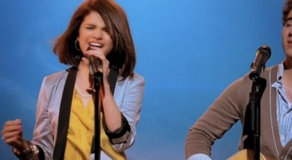 send34 - Poze Selena Gomez