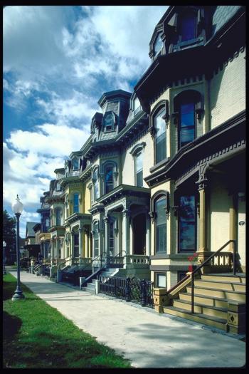 320082 - Victorian houses