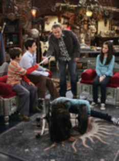 Wizards-Waverly-Place-tv-21