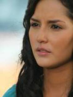 DNGCOJQNYFVHJMPQYPH - Carmen Villalobos-Catalina