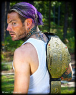 INYEVVVTJSMXLSSFJMU - PoZe JeFf HaRdY LoVe