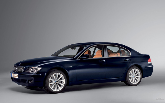 BMW_730d-545_1680x1050