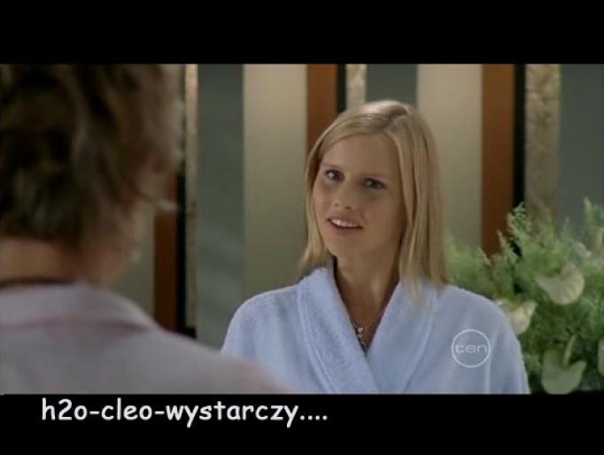 YZYSYCNVNDYOCHKDXCG[1] - claire holt-emma h2o