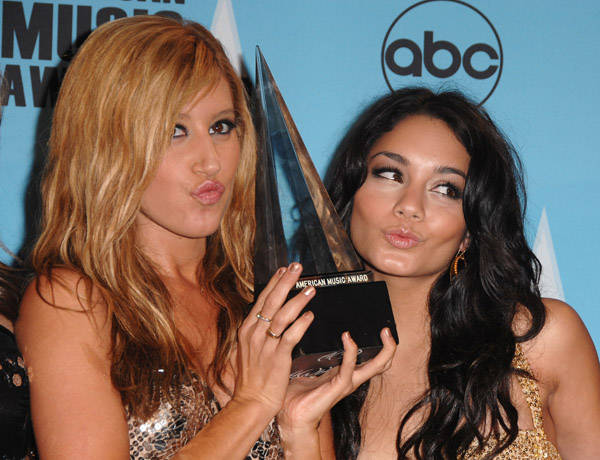 3 - vanessa hudgens and ashley tisdale