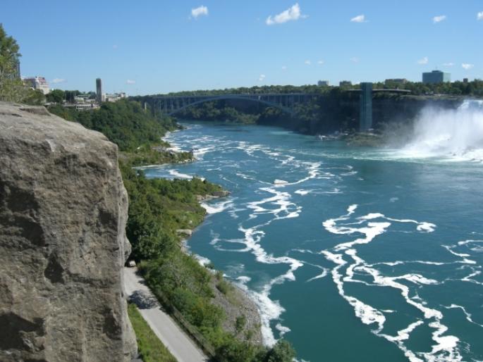 CIMG436 - Niagara_2006