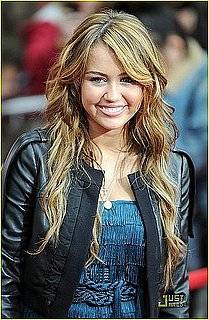 miley-cyrus-hm-premiere - Miley Cyrus